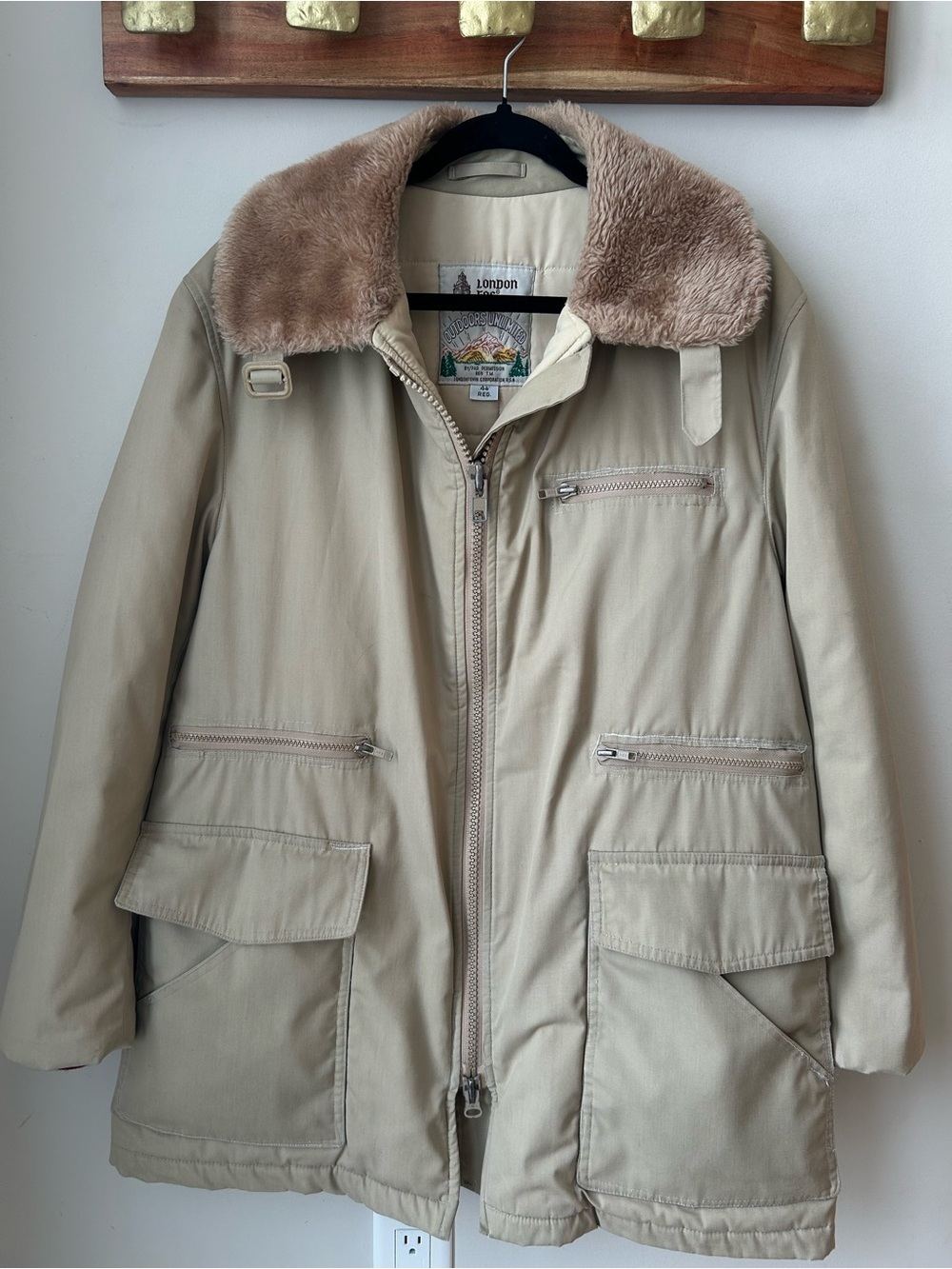 Vintage London Fog Outdoors Unlimited Faux Fur Parka Coat Men’s 44